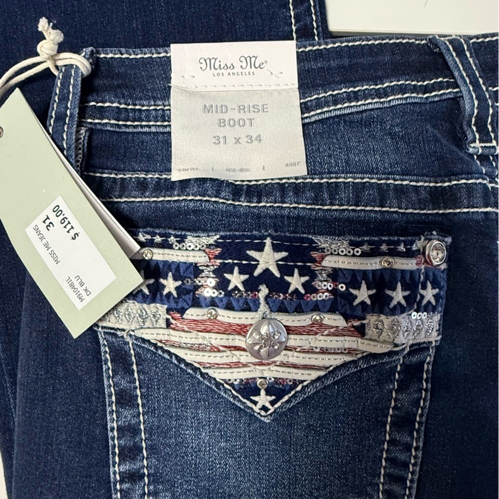 NEW!! NWT Miss Me Mid-Rise Bootcut Jeans 31x34 - Angel Wing Pockets - Picture 10 of 16